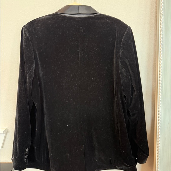 Express Black Velvet and Satin Blazer - Picture 9 of 9
